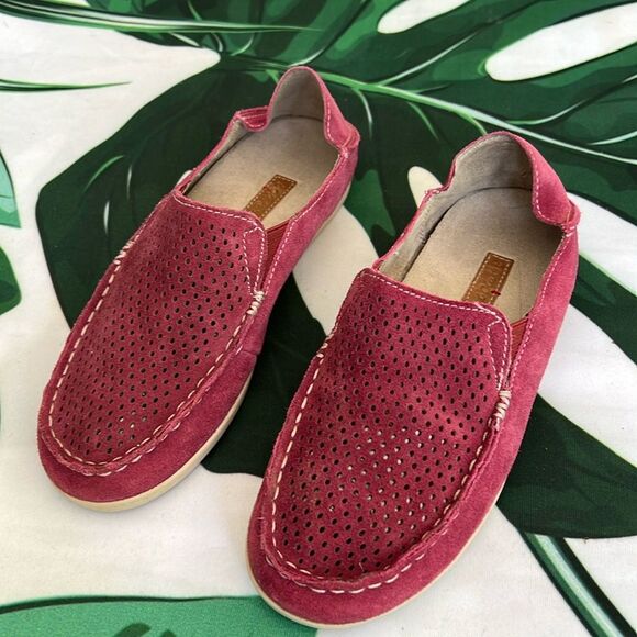 Olu Kai raspberry suede flats - Picture 1 of 5